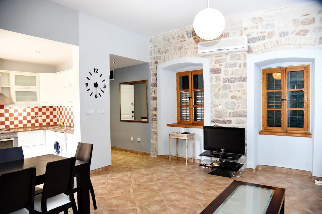 Cozy 2 Bedroom Apartment In Antique Bizanti Palace كوتور المظهر الخارجي الصورة