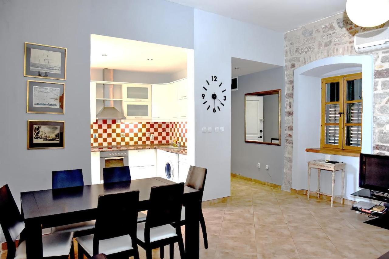 Cozy 2 Bedroom Apartment In Antique Bizanti Palace كوتور المظهر الخارجي الصورة